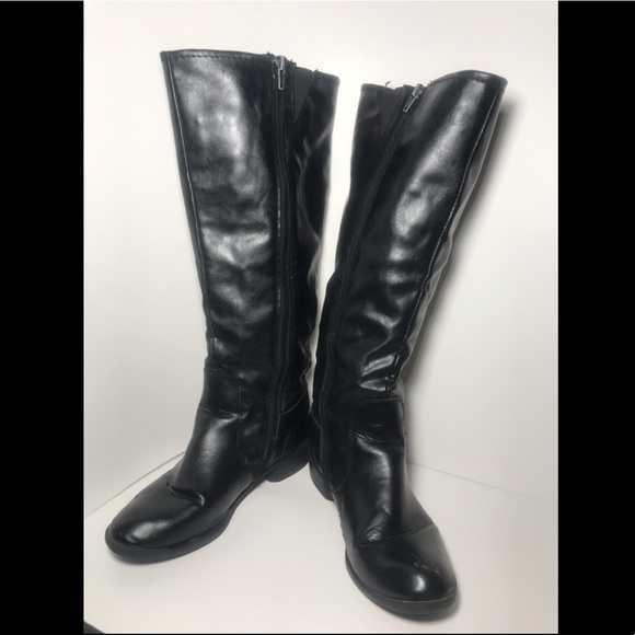 Long Black Calf Length Boots - Picture 4 of 8